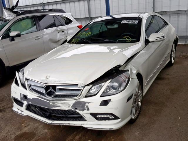 WDDKJ7CB8AF010534 - 2010 MERCEDES-BENZ E 550 WHITE photo 2