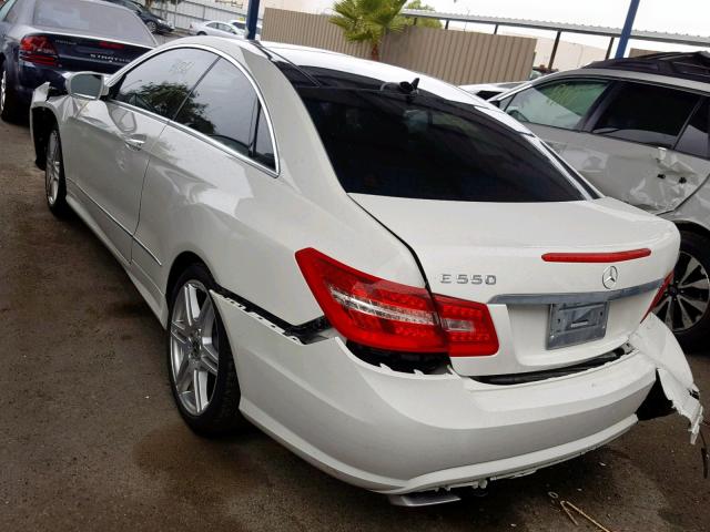 WDDKJ7CB8AF010534 - 2010 MERCEDES-BENZ E 550 WHITE photo 3