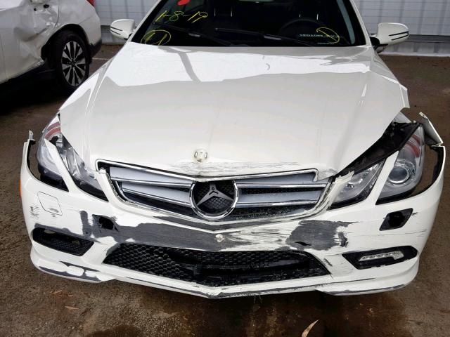 WDDKJ7CB8AF010534 - 2010 MERCEDES-BENZ E 550 WHITE photo 7