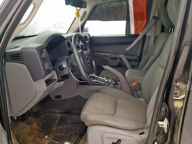 1J8HG48K07C690765 - 2007 JEEP COMMANDER BLACK photo 5