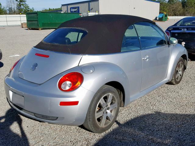 3VWRF21Y26M300910 - 2006 VOLKSWAGEN NEW BEETLE 银色 照片 4