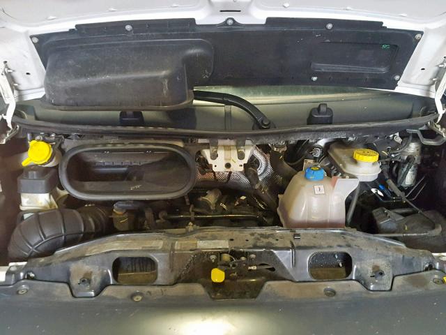 3C6TRVAG1JE103925 - 2018 RAM PROMASTER 白色 照片 7