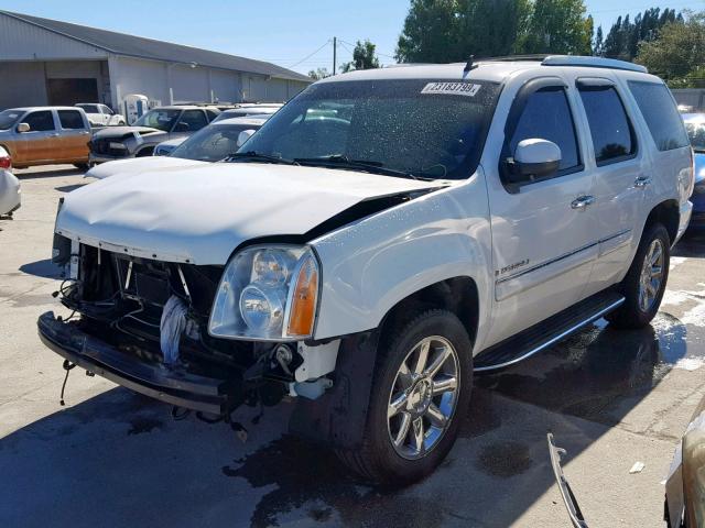 1GKFK638X8J180722 - 2008 GMC YUKON DENA WHITE photo 2