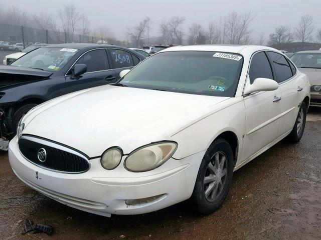 2G4WD582361271077 - 2006 BUICK LACROSSE C WHITE photo 2