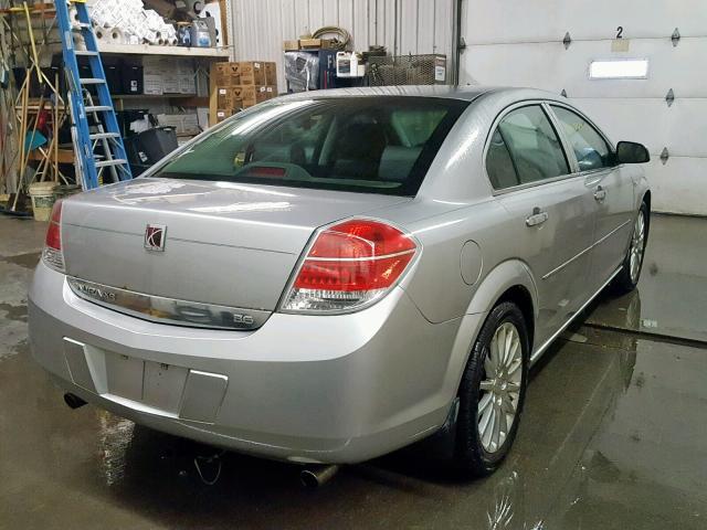 1G8ZV577X8F100411 - 2008 SATURN AURA XR SILVER photo 4