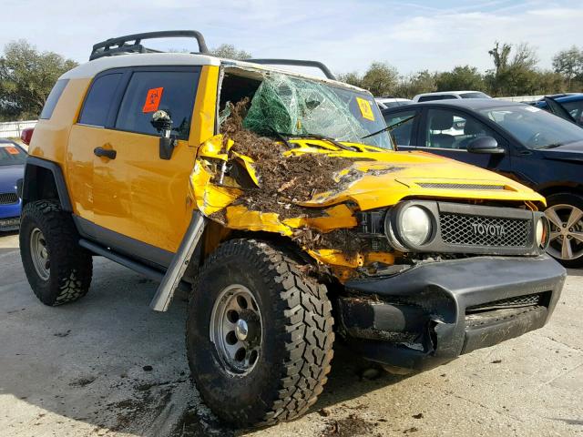 JTEBU11F070010734 - 2007 TOYOTA FJ CRUISER YELLOW photo 1