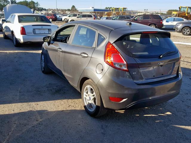 3FADP4EJ9JM128523 - 2018 FORD FIESTA SE GRAY photo 3