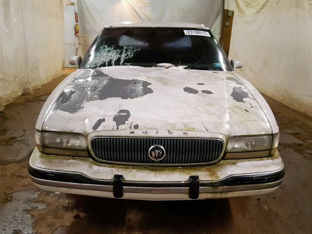 1G4HP52L8RH458477 - 1994 BUICK LESABRE CU WHITE photo 9