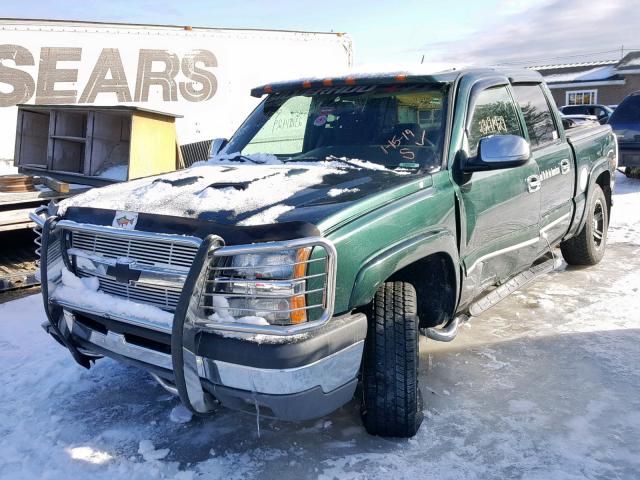 2GCEK13T851224138 - 2005 CHEVROLET SILVERADO GREEN photo 2