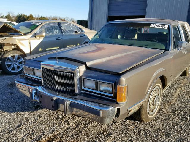 1LNBM81F3KY769977 - 1989 LINCOLN TOWN CAR SILVER photo 9