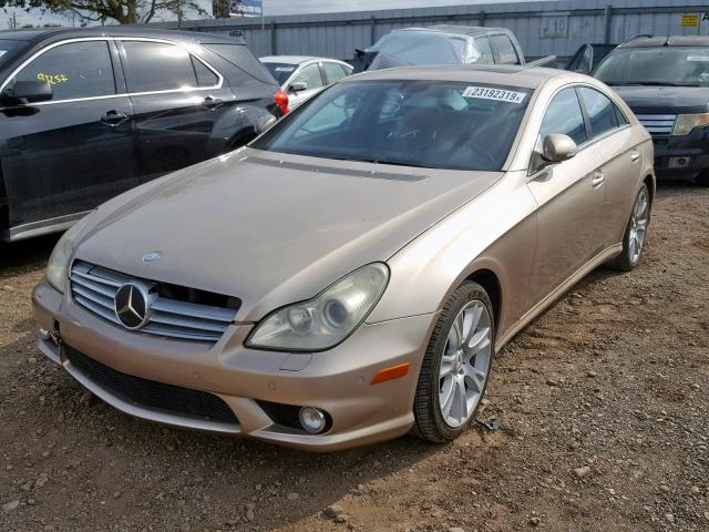 WDDDJ75X76A036757 - 2006 MERCEDES-BENZ CLS 500C GOLD photo 2