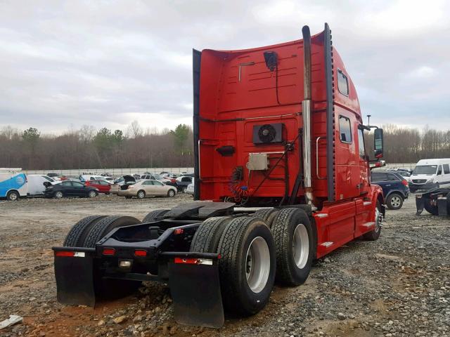 4V4NC9EJ38N265047 - 2008 VOLVO VN VNL RED photo 4