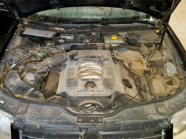 WVWYH63B22E198713 - 2002 VOLKSWAGEN PASSAT GLX 黑色 照片 7