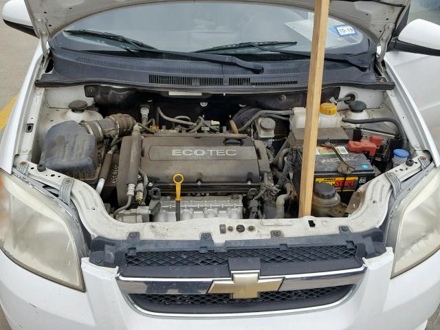 KL1TD56E19B387331 - 2009 CHEVROLET AVEO LS WHITE photo 7