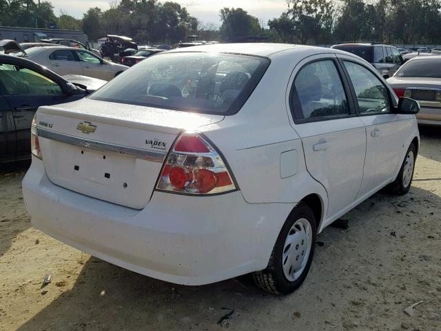 KL1TD56EX9B639951 - 2009 CHEVROLET AVEO LS WHITE photo 4