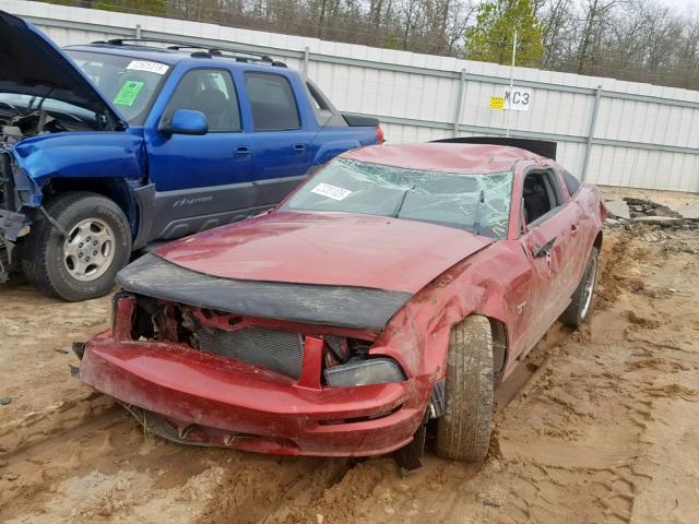 1ZVFT82H075199063 - 2007 FORD MUSTANG GT BURGUNDY photo 2