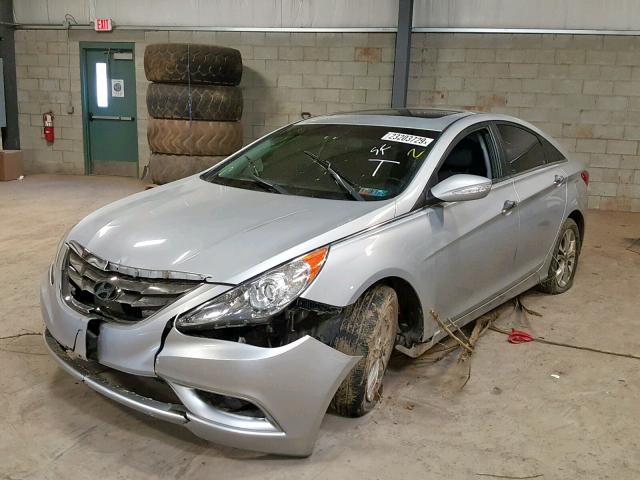 5NPEC4AC7BH141649 - 2011 HYUNDAI SONATA SE SILVER photo 2