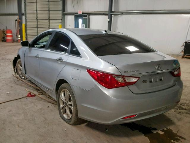 5NPEC4AC7BH141649 - 2011 HYUNDAI SONATA SE SILVER photo 3