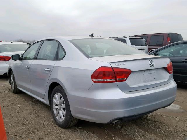 1VWAP7A38DC132569 - 2013 VOLKSWAGEN PASSAT S SILVER photo 3