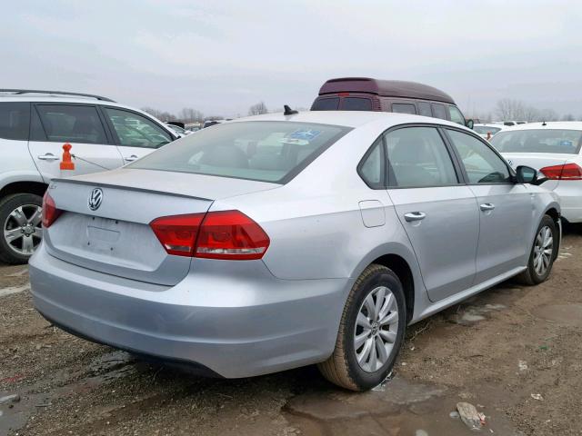 1VWAP7A38DC132569 - 2013 VOLKSWAGEN PASSAT S SILVER photo 4