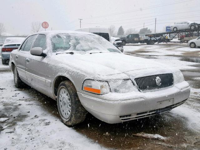 2MEFM74W84X679303 - 2004 MERCURY GRAND MARQ 银色 照片 1