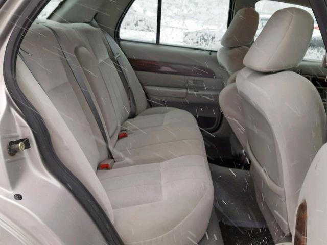 2MEFM74W84X679303 - 2004 MERCURY GRAND MARQ 银色 照片 6