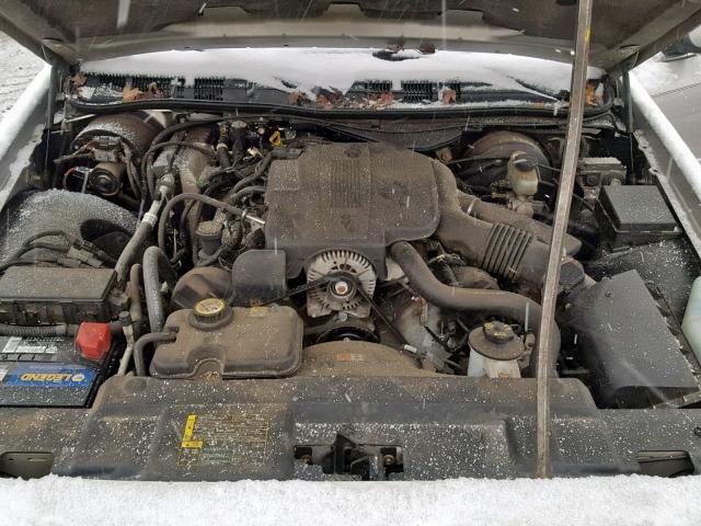 2MEFM74W84X679303 - 2004 MERCURY GRAND MARQ 银色 照片 7