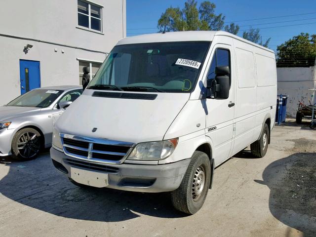 WD2PD644545667821 - 2004 MERCEDES-BENZ SPRINTER WHITE photo 2