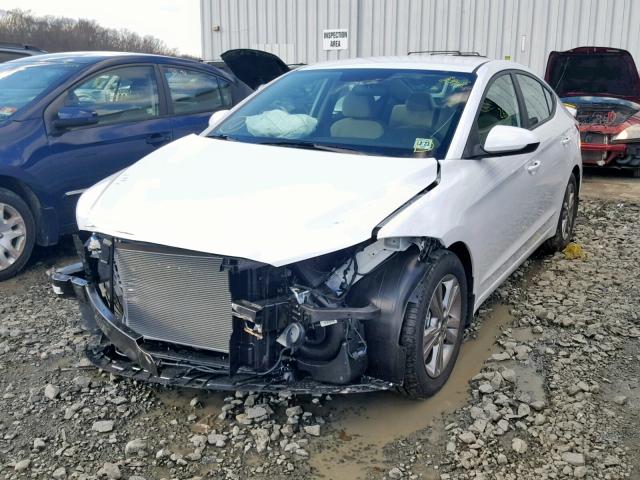 5NPD84LF4JH372477 - 2018 HYUNDAI ELANTRA SE WHITE photo 2