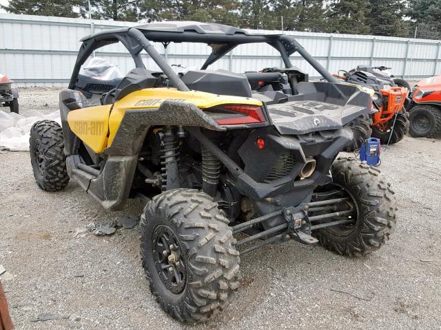 3JBVDAW27HK001730 - 2017 CAN-AM MAVERICK X YELLOW photo 3