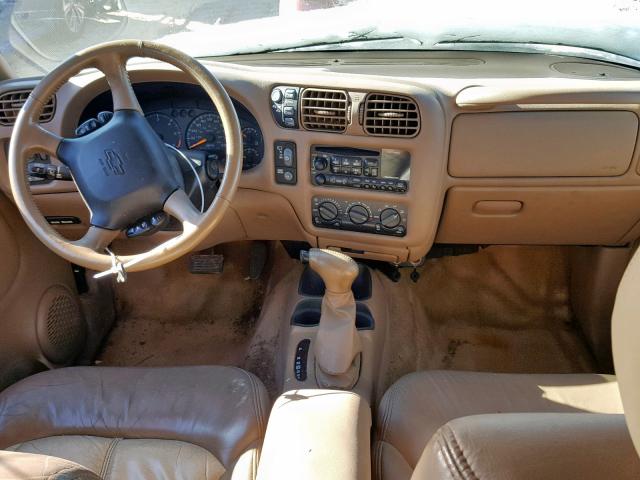 1GNDT13W5Y2316175 - 2000 CHEVROLET BLAZER BLUE photo 9