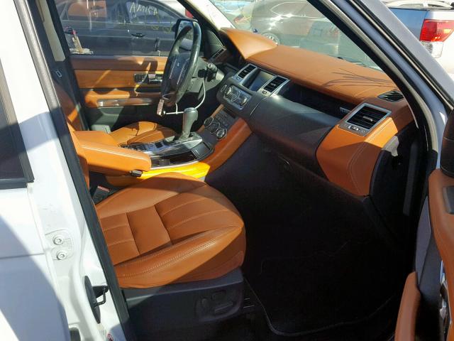 SALSK2D41DA782278 - 2013 LAND ROVER RANGE ROVE WHITE photo 5