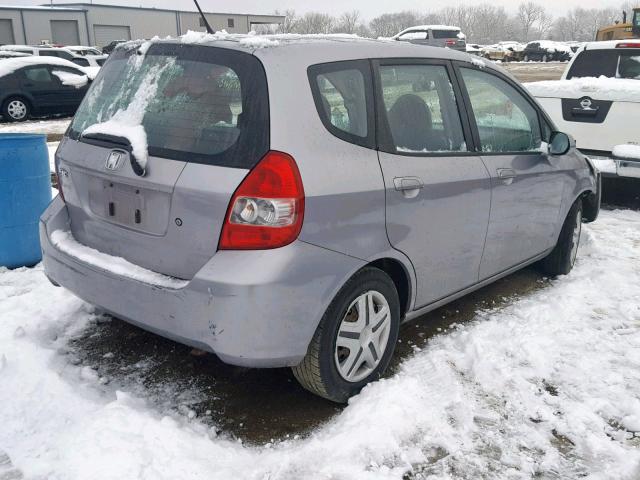 JHMGD37478S049840 - 2008 HONDA FIT GRAY photo 4