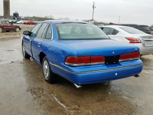 2FALP71W3VX121060 - 1997 FORD CROWN VICT BLUE photo 3