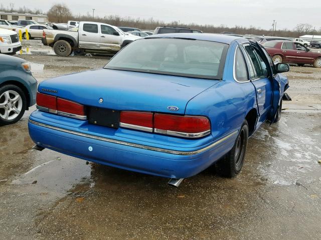 2FALP71W3VX121060 - 1997 FORD CROWN VICT BLUE photo 4