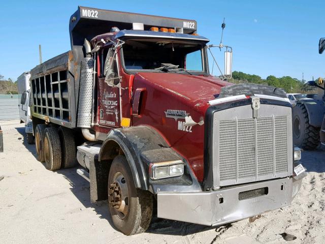 1NKDLU0X8YJ843557 - 2000 KENWORTH CONSTRUCTI MAROON photo 1