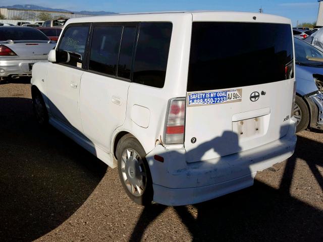 JTLKT324664111708 - 2006 TOYOTA SCION XB WHITE photo 3