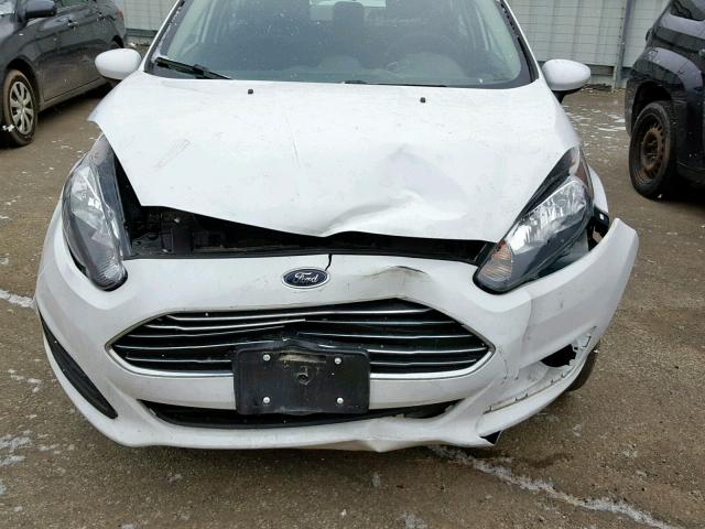 3FADP4AJXHM169744 - 2017 FORD FIESTA S WHITE photo 9