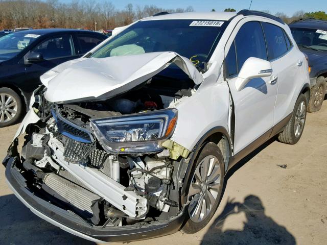 KL4CJASBXHB042197 - 2017 BUICK ENCORE PRE WHITE photo 2