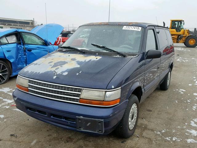 2P4GH2533SR106176 - 1995 PLYMOUTH VOYAGER BLUE photo 2