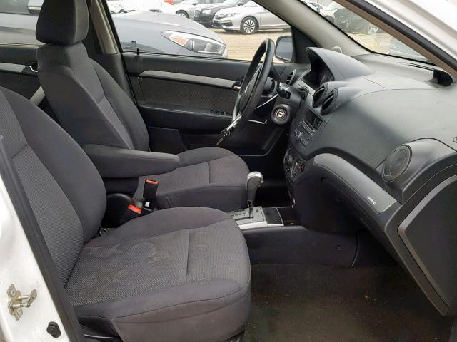 KL1TD5DE1BB251371 - 2011 CHEVROLET AVEO LS WHITE photo 5