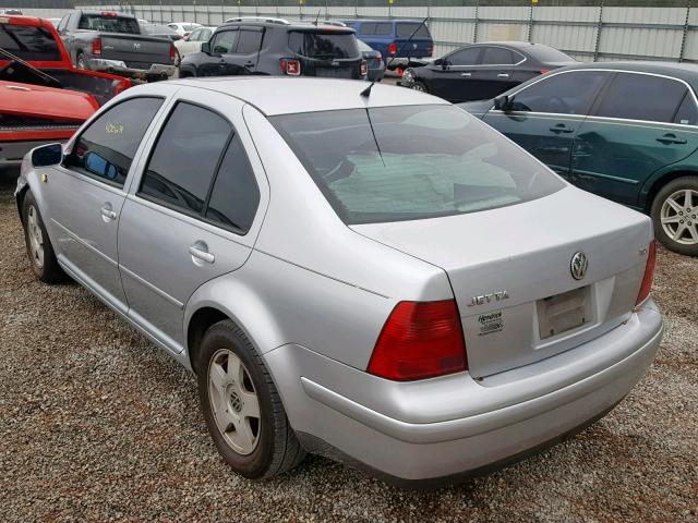 3VWSP69MX2M067375 - 2002 VOLKSWAGEN JETTA GLS SILVER photo 3