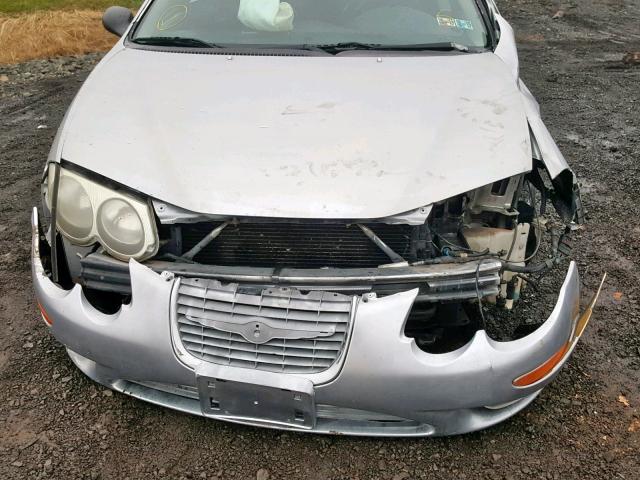 2C3HE66G5YH132632 - 2000 CHRYSLER 300M SILVER photo 9