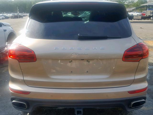 WP1AA2A29GKA08768 - 2016 PORSCHE CAYENNE GOLD photo 9