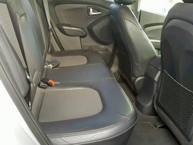 KM8JUCAC4DU573562 - 2013 HYUNDAI TUCSON GLS SILVER photo 6