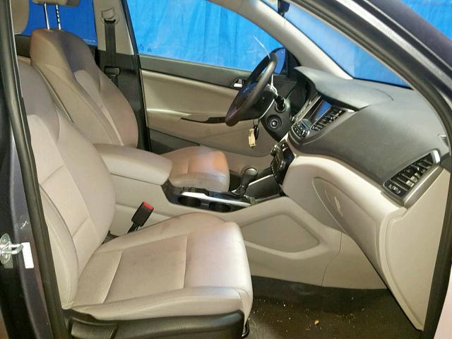 KM8J3CA45JU637826 - 2018 HYUNDAI TUCSON LIM GRAY photo 5