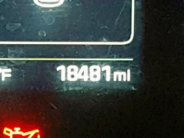 KM8J3CA45JU637826 - 2018 HYUNDAI TUCSON LIM GRAY photo 8