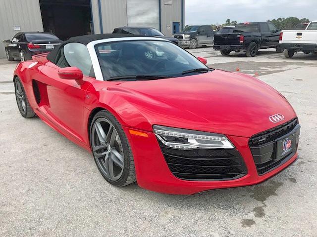 WUASNAFG3EN001581 - 2014 AUDI R8 5.2 QUA RED photo 1