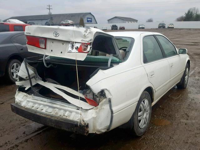 4T1BG22K4YU960601 - 2000 TOYOTA CAMRY CE WHITE photo 4