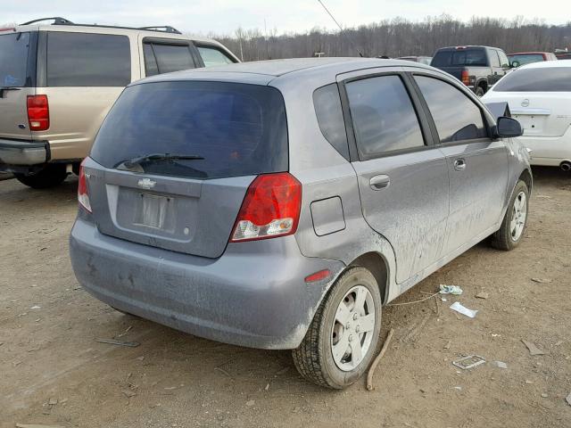 KL1TD666X6B665928 - 2006 CHEVROLET AVEO BASE ნაცრისფერი ფოტო 4
